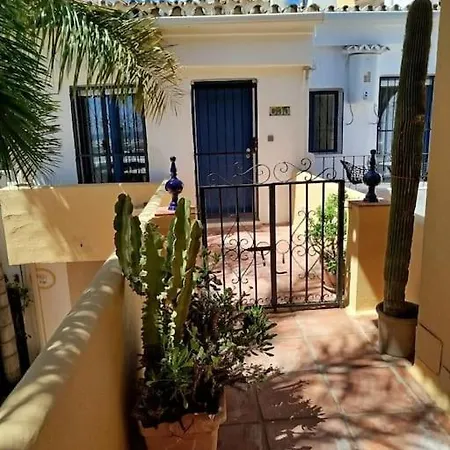 Casita Junto Al Mar En El Puerto De Cabopino Vila Marbella Exterior foto