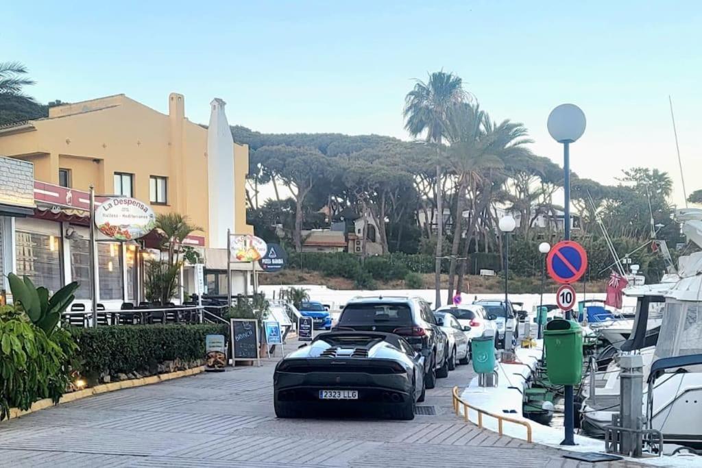 Casita Junto Al Mar En El Puerto De Cabopino
