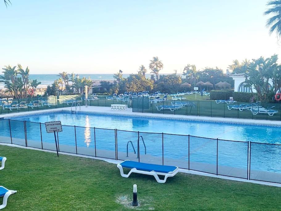 Casita Junto Al Mar En El Puerto De Cabopino * Marbellac